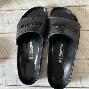Women’s gently worn Birkenstock plastic sandal, size 39